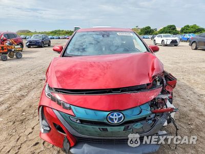 Piąte zdjęcie samochodu w środku: 2018 TOYOTA PRIUS PRIME ADVANCED VIN:JTDKARFP1J3070542 - miniatura