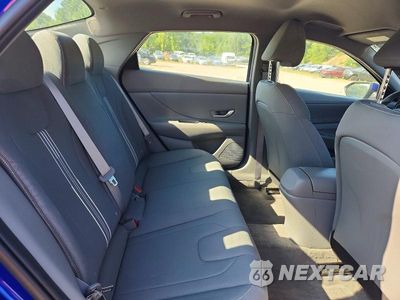 Zdjęcie 10 z 13 samochodu: 2023 HYUNDAI ELANTRA SEL VIN:KMHLS4AG2PU427348 - miniatura