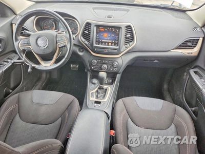 Zdjęcie 8 z 13 samochodu: 2015 JEEP CHEROKEE LATITUDE VIN:1C4PJMCS5FW792989 - miniatura