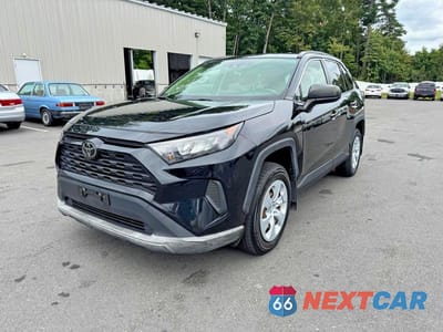 2019 TOYOTA RAV4 LE JTMF1RFV2KD047590 - główne zdjęcie licytacji z USA - miniatura