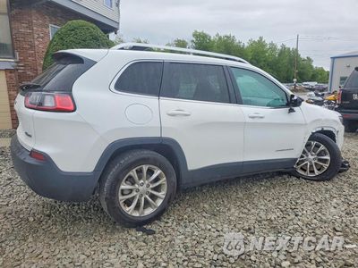 Trzecie zdjęcie samochodu z tyłu: 2019 JEEP CHEROKEE LATITUDE VIN:1C4PJLCBXKD454682 - miniatura