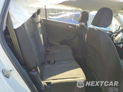 Zdjęcie 11 z 14 samochodu: 2019 VOLKSWAGEN TIGUAN S VIN:3VV1B7AX3KM116491 - miniatura