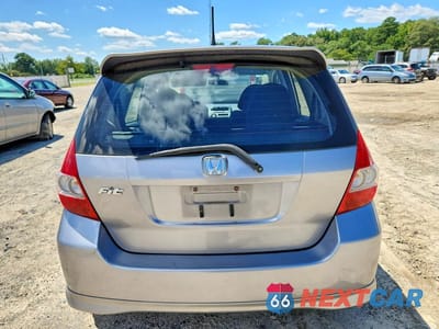 Zdjęcie 6 z 12 samochodu: 2008 HONDA FIT SPORT VIN:JHMGD386X8S044602 - miniatura