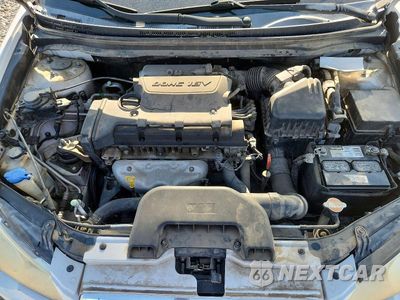 Zdjęcie 11 z 12 samochodu: 2010 HYUNDAI ELANTRA GLS VIN:KMHDU4AD9AU079284 - miniatura
