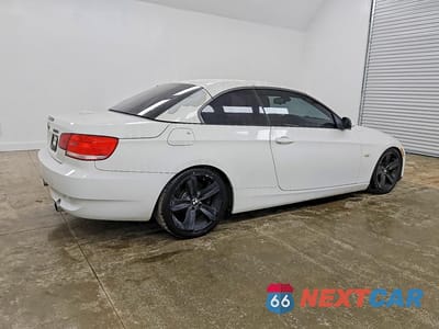 Trzecie zdjęcie samochodu z tyłu: 2009 BMW 335 I VIN:WBAWL73519P473750 - miniatura