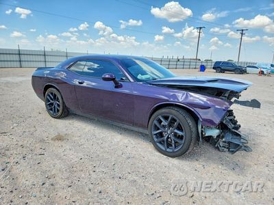 Czwarte zdjęcie samochodu z boku: 2021 DODGE CHALLENGER SXT VIN:2C3CDZAG9MH596541 - miniatura
