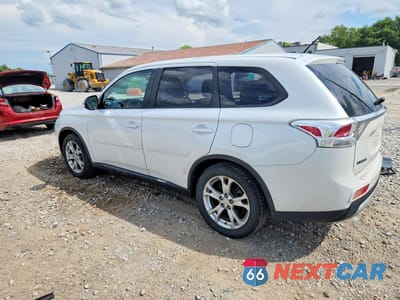 Drugie zdjęcie samochodu z przodu: 2015 MITSUBISHI OUTLANDER SE VIN:JA4AD3A34FZ004408 - miniatura