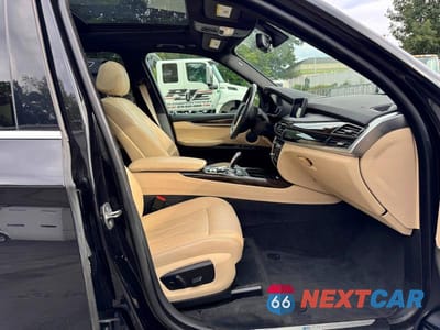 Zdjęcie 9 z 13 samochodu: 2017 BMW X5 XDR40E VIN:5UXKT0C31H0S81452 - miniatura