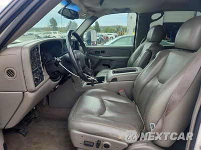 Zdjęcie 7 z 13 samochodu: 2004 CHEVROLET SILVERADO K2500 HEAVY DUTY VIN:1GCHK23224F212519 - miniatura