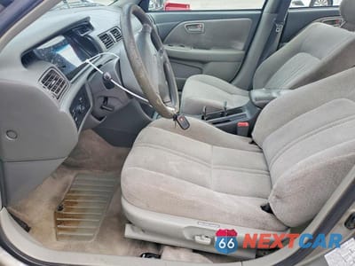 Zdjęcie 7 z 12 samochodu: 2001 TOYOTA CAMRY LE VIN:JT2BG22K410553369 - miniatura
