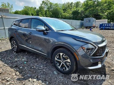 Czwarte zdjęcie samochodu z boku: 2025 KIA SPORTAGE EX VIN:KNDPVCDG4S7264485 - miniatura