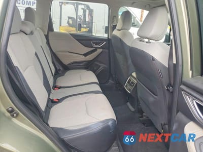 Zdjęcie 11 z 13 samochodu: 2019 SUBARU FORESTER PREMIUM VIN:JF2SKAEC3KH574111 - miniatura