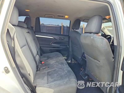 Zdjęcie 11 z 13 samochodu: 2015 TOYOTA HIGHLANDER LE VIN:5TDZKRFH5FS052989 - miniatura