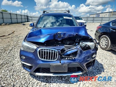 Piąte zdjęcie samochodu w środku: 2018 BMW X1 SDRIVE28I VIN:WBXHU7C30J5L05558 - miniatura