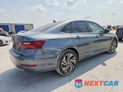 Trzecie zdjęcie samochodu z tyłu: 2020 VOLKSWAGEN JETTA SEL VIN:3VWE57BU0LM082911 - miniatura