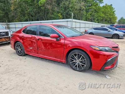 Czwarte zdjęcie samochodu z boku: 2022 TOYOTA CAMRY SE VIN:4T1G11AK3NU041445 - miniatura