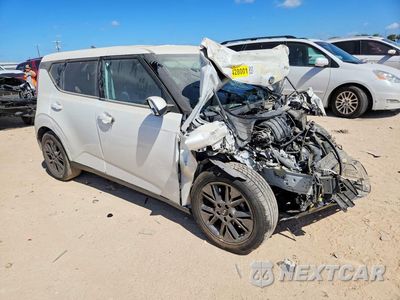 Czwarte zdjęcie samochodu z boku: 2021 KIA SOUL EX VIN:KNDJ33AU3M7144797 - miniatura
