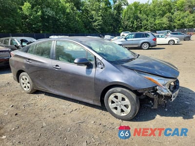 Czwarte zdjęcie samochodu z boku: 2017 TOYOTA PRIUS TWO ECO VIN:JTDKARFU7H3042888 - miniatura