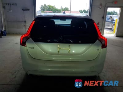 Zdjęcie 6 z 13 samochodu: 2015 VOLVO V60 PREMIER VIN:YV140MEB4F1207572 - miniatura