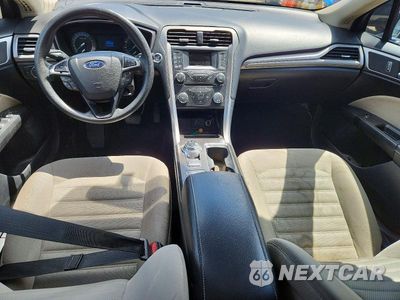 Zdjęcie 8 z 13 samochodu: 2018 FORD FUSION S VIN:3FA6P0G73JR129429 - miniatura
