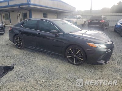 Czwarte zdjęcie samochodu z boku: 2020 TOYOTA CAMRY XSE VIN:4T1K61AK7LU383943 - miniatura