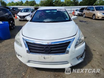 Piąte zdjęcie samochodu w środku: 2015 NISSAN ALTIMA 2.5 S VIN:1N4AL3AP7FC199876 - miniatura