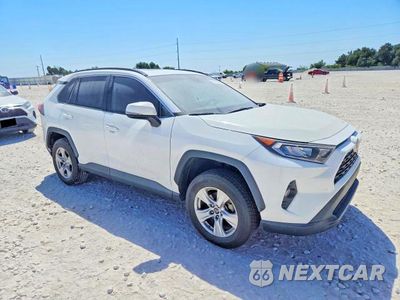 Czwarte zdjęcie samochodu z boku: 2019 TOYOTA RAV4 XLE VIN:2T3W1RFV5KW052320 - miniatura