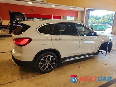 Trzecie zdjęcie samochodu z tyłu: 2022 BMW X1 XDRIVE28I VIN:WBXJG9C09N5U73618 - miniatura