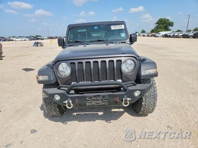 Piąte zdjęcie samochodu w środku: 2018 JEEP WRANGLER UNLIMITED SPORT VIN:1C4HJXDG9JW138926 - miniatura
