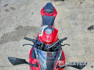 Piąte zdjęcie samochodu w środku: 2016 KAWASAKI EX300 B VIN:JKAEX8B17GDA27153 - miniatura