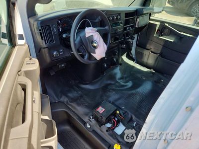 Zdjęcie 8 z 13 samochodu: 2025 CHEVROLET EXPRESS 2500 CARGO DELIVERY VAN VIN:1GCWGAFPXS1228374 - miniatura