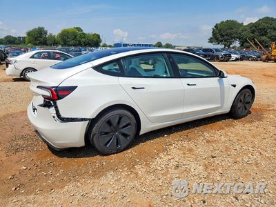 Trzecie zdjęcie samochodu z tyłu: 2025 TESLA MODEL 3 VIN:5YJ3E1EA1SF062811 - miniatura