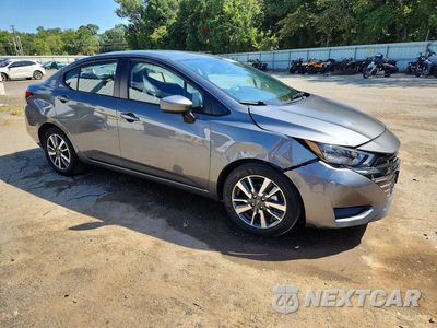 Czwarte zdjęcie samochodu z boku: 2025 NISSAN VERSA SV VIN:3N1CN8EV2SL848259 - miniatura