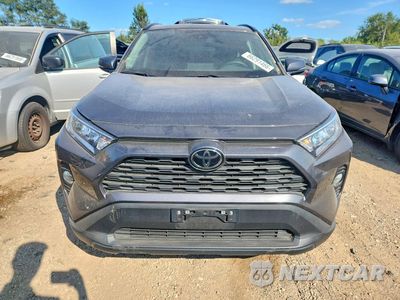 Piąte zdjęcie samochodu w środku: 2021 TOYOTA RAV4 XLE PREMIUM VIN:2T3A1RFV5MW247105 - miniatura