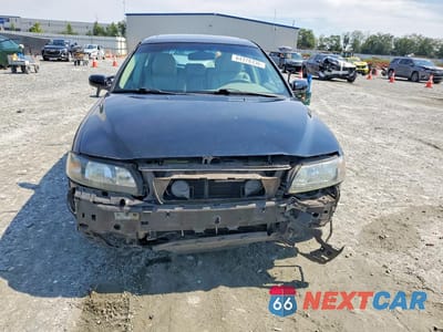 Piąte zdjęcie samochodu w środku: 2004 VOLVO V70 FWD VIN:YV1SW59V342403042 - miniatura