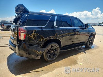 Trzecie zdjęcie samochodu z tyłu: 2021 CHEVROLET TAHOE K1500 VIN:1GNSKLED0MR355937 - miniatura