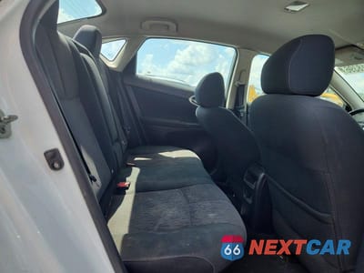 Zdjęcie 10 z 12 samochodu: 2015 NISSAN SENTRA SV VIN:3N1AB7AP9FY271563 - miniatura
