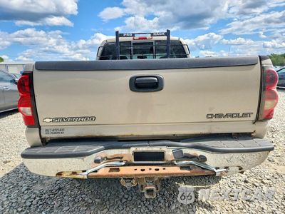 Zdjęcie 6 z 12 samochodu: 2005 CHEVROLET SILVERADO K2500 HEAVY DUTY VIN:1GCHK29U15E105512 - miniatura