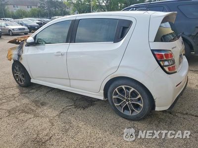 Drugie zdjęcie samochodu z przodu: 2020 CHEVROLET SONIC LT VIN:1G1JD6SB4L4106712 - miniatura