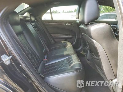 Zdjęcie 10 z 12 samochodu: 2019 CHRYSLER 300 S VIN:2C3CCABG5KH648053 - miniatura