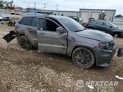 Czwarte zdjęcie samochodu z boku: 2018 JEEP GRAND CHEROKEE TRACKHAWK VIN:1C4RJFN94JC293755 - miniatura