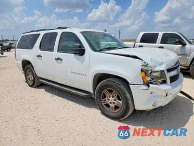 Czwarte zdjęcie samochodu z boku: 2007 CHEVROLET SUBURBAN C1500 VIN:1GNFC16007J164424 - miniatura