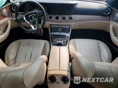 Zdjęcie 8 z 13 samochodu: 2017 MERCEDES-BENZ E 300 4MATIC VIN:WDDZF4KB2HA031743 - miniatura