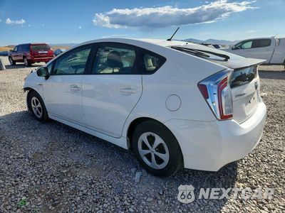 Drugie zdjęcie samochodu z przodu: 2015 TOYOTA PRIUS TWO VIN:JTDKN3DU2F1918702 - miniatura