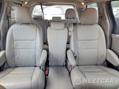 Zdjęcie 10 z 13 samochodu: 2015 TOYOTA SIENNA XLE 8-PASSENGER VIN:5TDYK3DC5FS655635 - miniatura