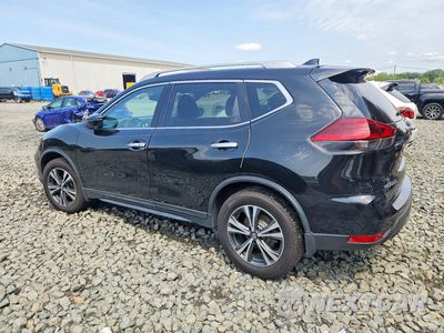 Drugie zdjęcie samochodu z przodu: 2019 NISSAN ROGUE SV VIN:5N1AT2MV1KC749285 - miniatura