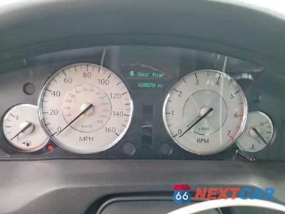 Zdjęcie 9 z 12 samochodu: 2008 CHRYSLER 300C VIN:2C3KA63H18H140239 - miniatura