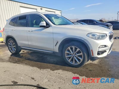 Czwarte zdjęcie samochodu z boku: 2019 BMW X3 SDRIVE30I VIN:5UXTR7C50KLF23850 - miniatura