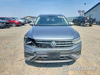 Piąte zdjęcie samochodu w środku: 2024 VOLKSWAGEN TIGUAN WOLFSBURG VIN:3VVAB7AX2RM219217 - miniatura