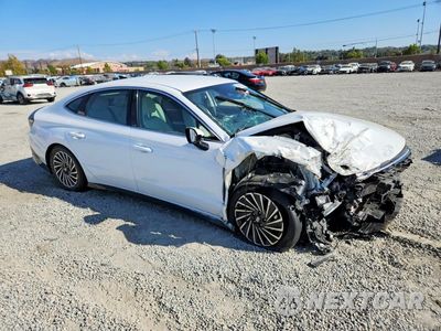 Czwarte zdjęcie samochodu z boku: 2024 HYUNDAI SONATA HYBRID SEL VIN:KMHL34JJ4RA097449 - miniatura
